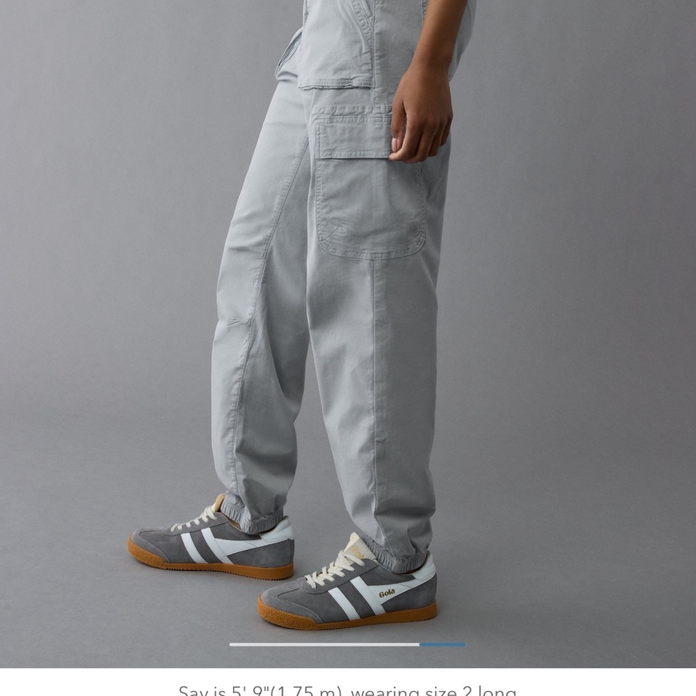 American Eagle high waisted baggy blue Cargo joggers